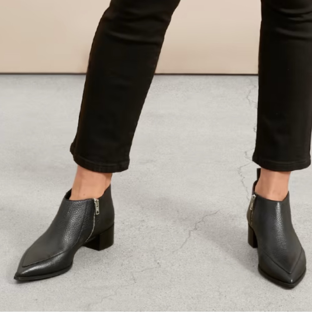 Everlane The Boss Bootie size 8
